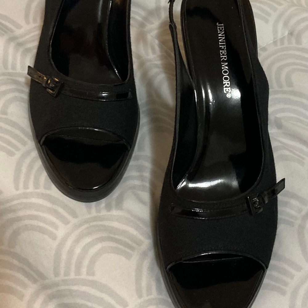 Jennifer Moore NEW platform heels, size 9 1/2